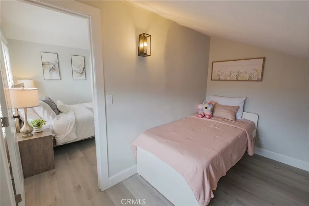 1758 W 41st Los Angeles, CA 90062