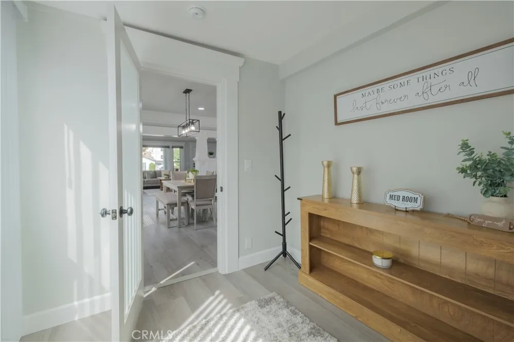 1758 W 41st Los Angeles, CA 90062