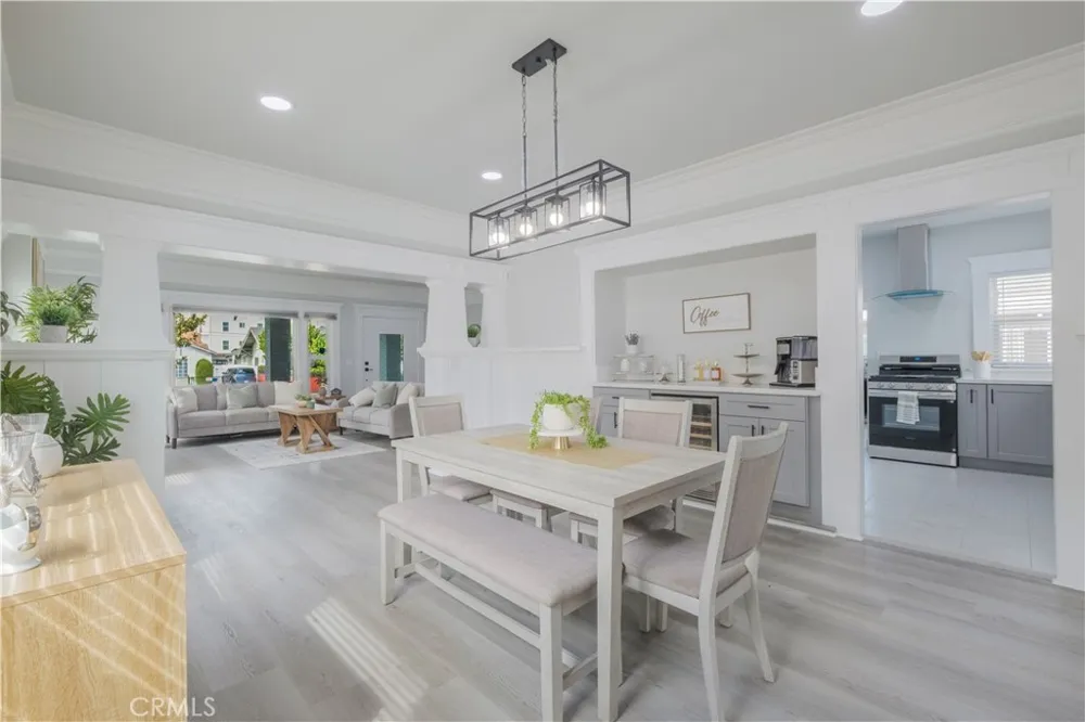 1758 W 41st Los Angeles, CA 90062