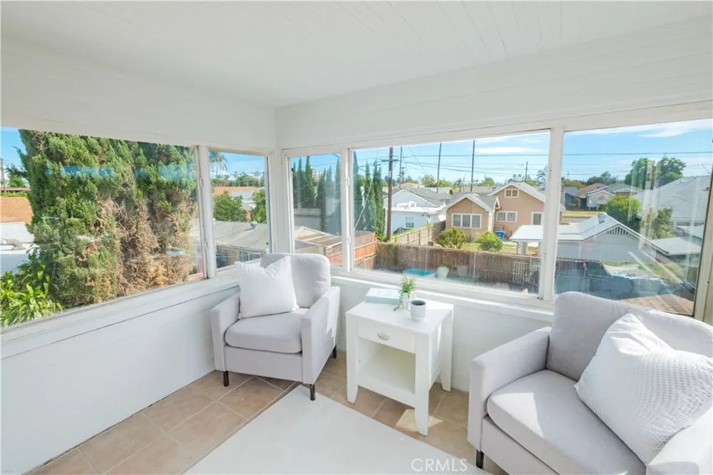 1758 W 41st Los Angeles, CA 90062