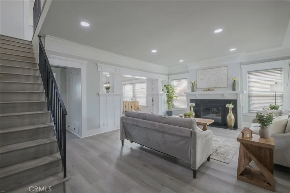 1758 W 41st Los Angeles, CA 90062