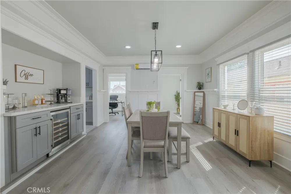 1758 W 41st Los Angeles, CA 90062