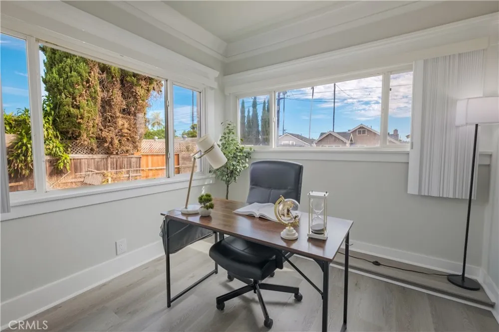 1758 W 41st Los Angeles, CA 90062