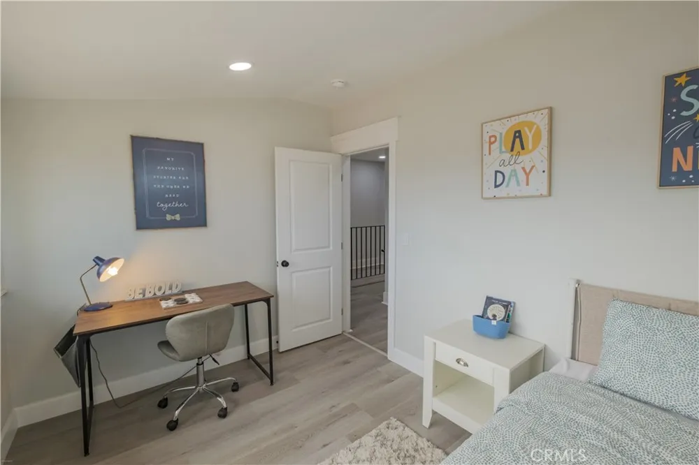 1758 W 41st Los Angeles, CA 90062