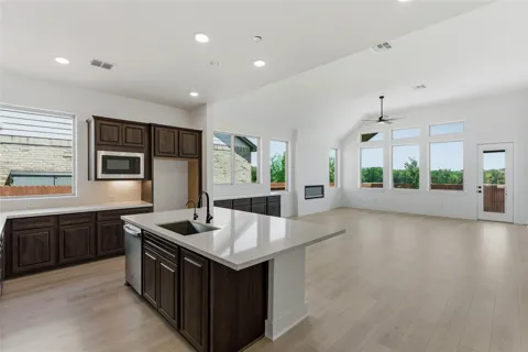 4758 Regents Place