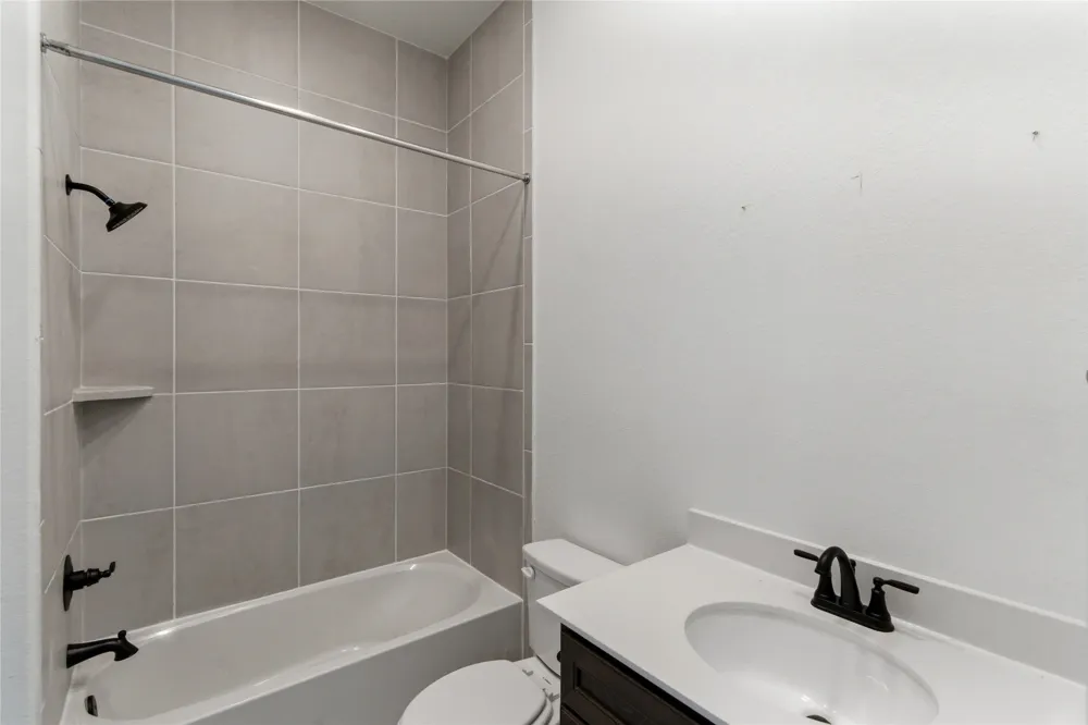 4758 Regents Place Round Rock, TX 78665