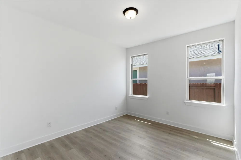 4758 Regents Place Round Rock, TX 78665