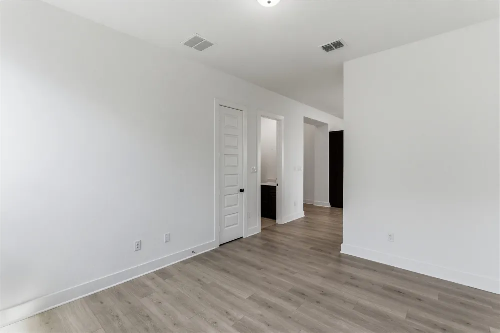 4758 Regents Place Round Rock, TX 78665