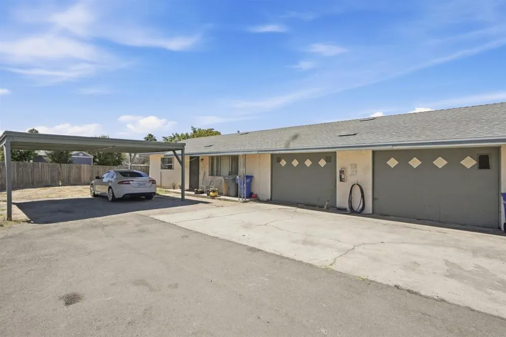 7163 Central Avenue Lemon Grove, CA 91945