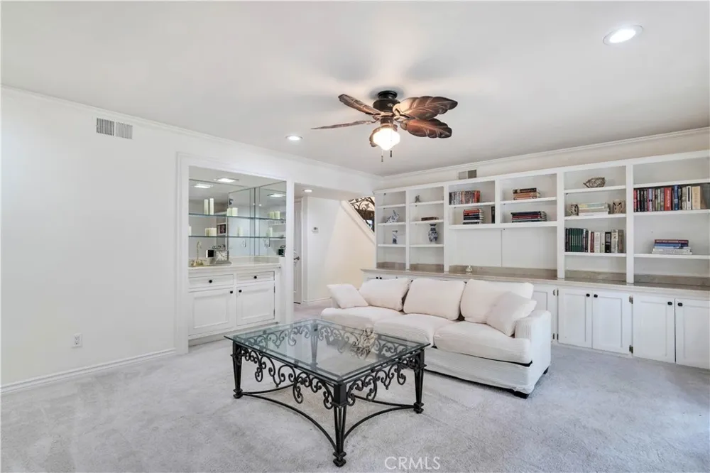 23837 Ladrillo Street Woodland Hills, CA 91367