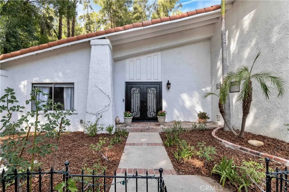 23837 Ladrillo Street Woodland Hills, CA 91367
