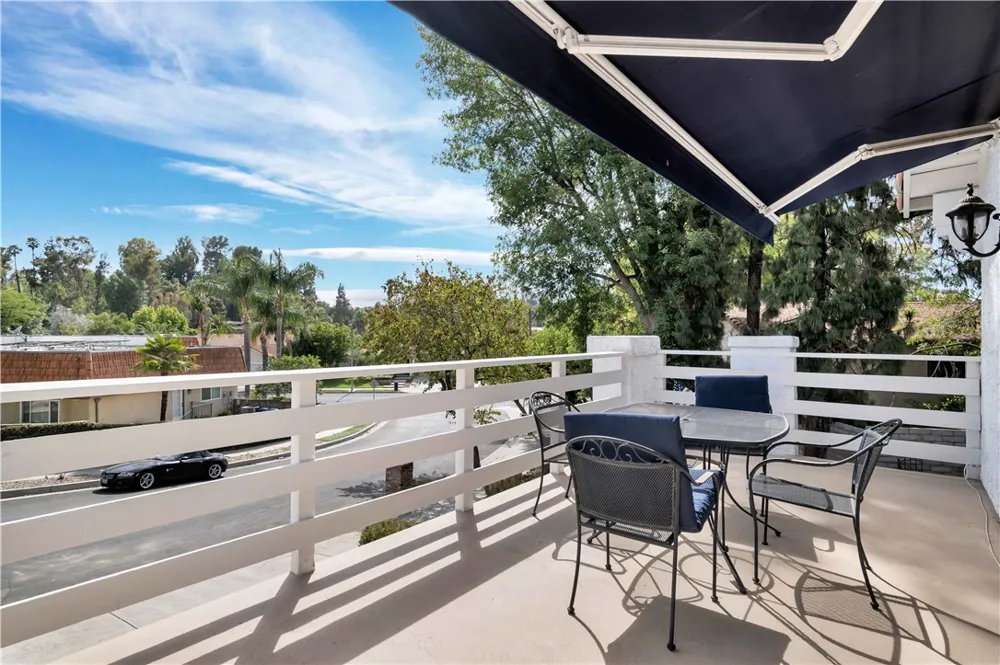 23837 Ladrillo Street Woodland Hills, CA 91367