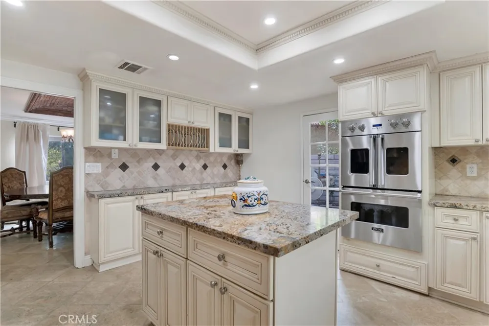 23837 Ladrillo Street Woodland Hills, CA 91367