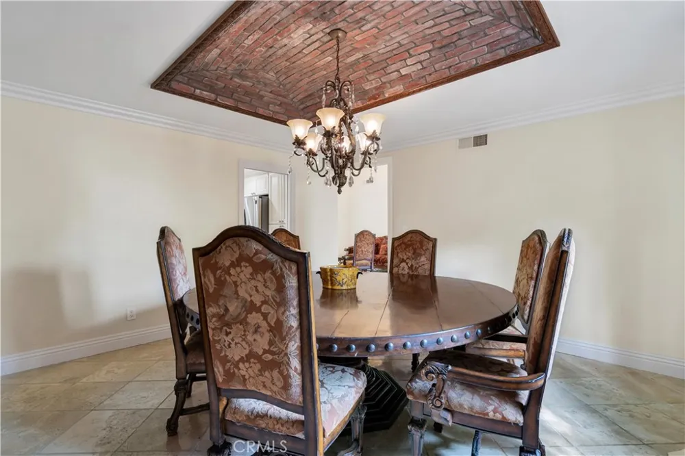 23837 Ladrillo Street Woodland Hills, CA 91367