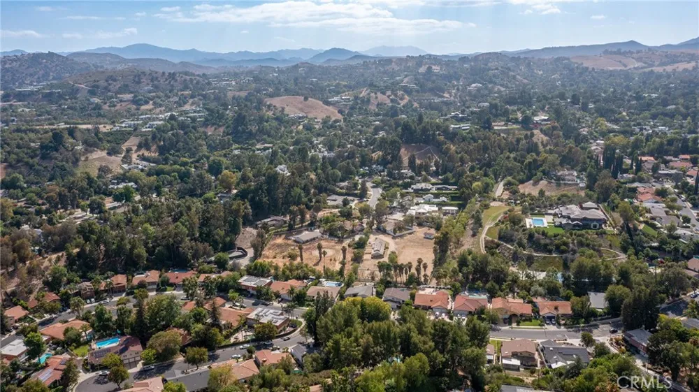 23837 Ladrillo Street Woodland Hills, CA 91367