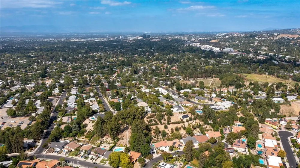 23837 Ladrillo Street Woodland Hills, CA 91367