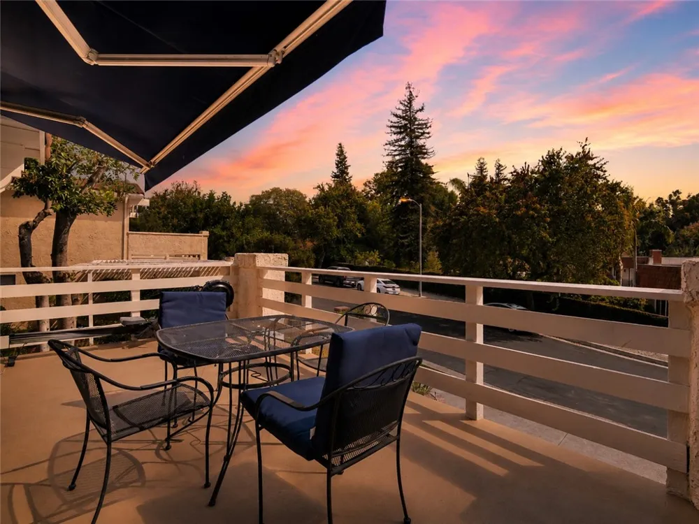 23837 Ladrillo Street Woodland Hills, CA 91367