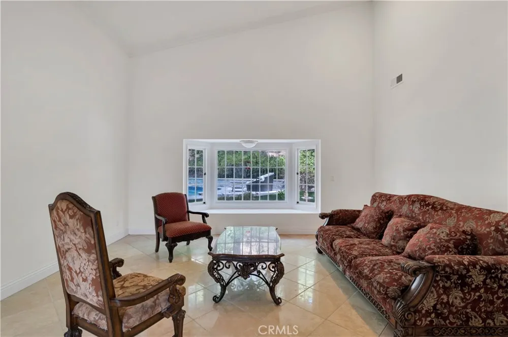 23837 Ladrillo Street Woodland Hills, CA 91367