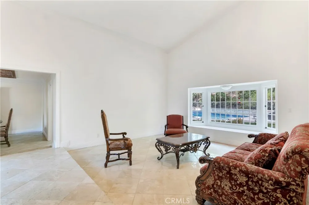23837 Ladrillo Street Woodland Hills, CA 91367