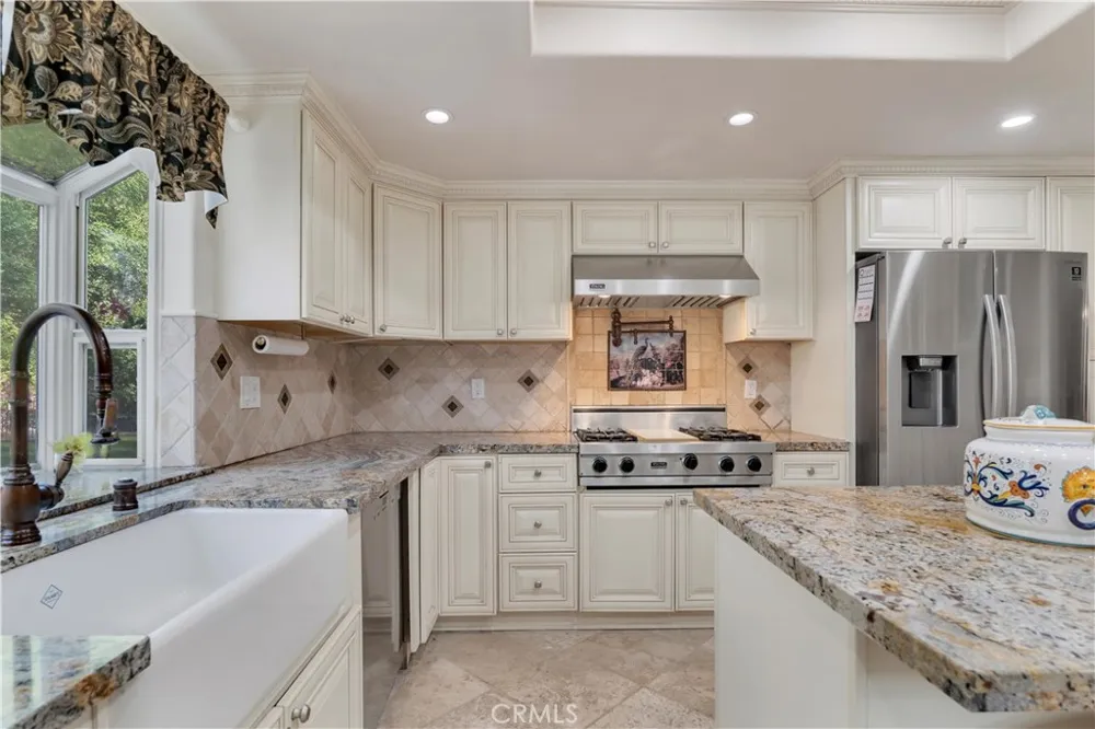 23837 Ladrillo Street Woodland Hills, CA 91367