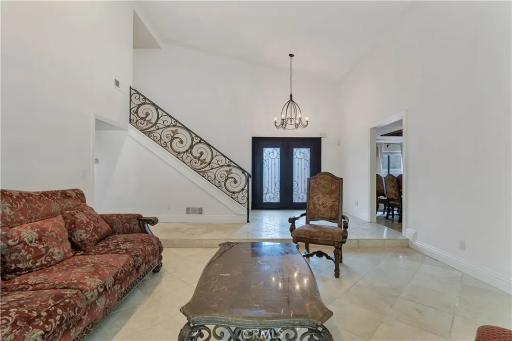 23837 Ladrillo Street Woodland Hills, CA 91367