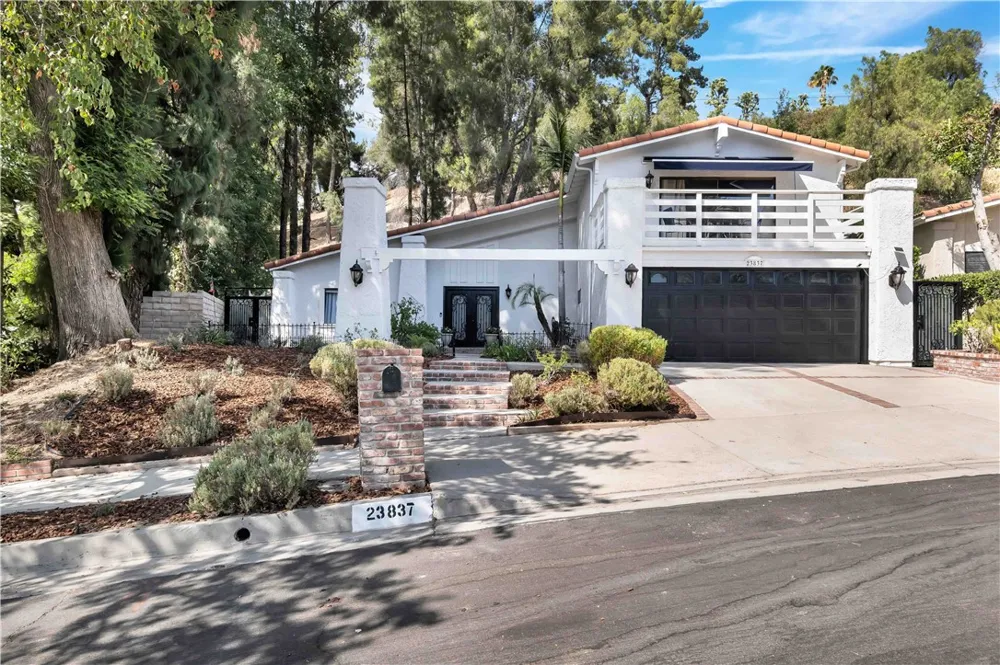23837 Ladrillo Street Woodland Hills, CA 91367