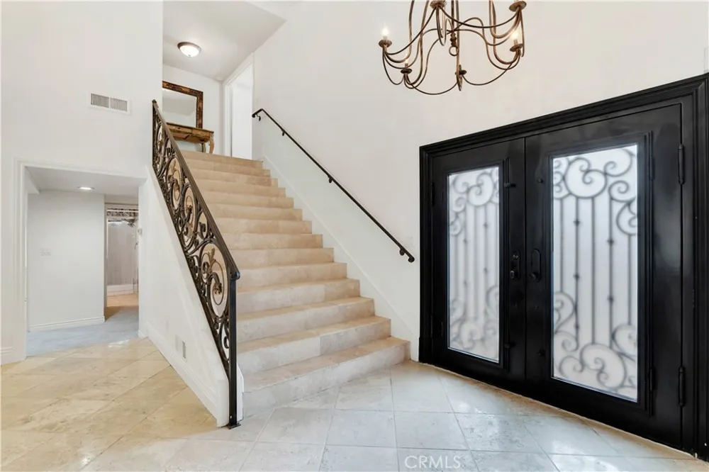 23837 Ladrillo Street Woodland Hills, CA 91367