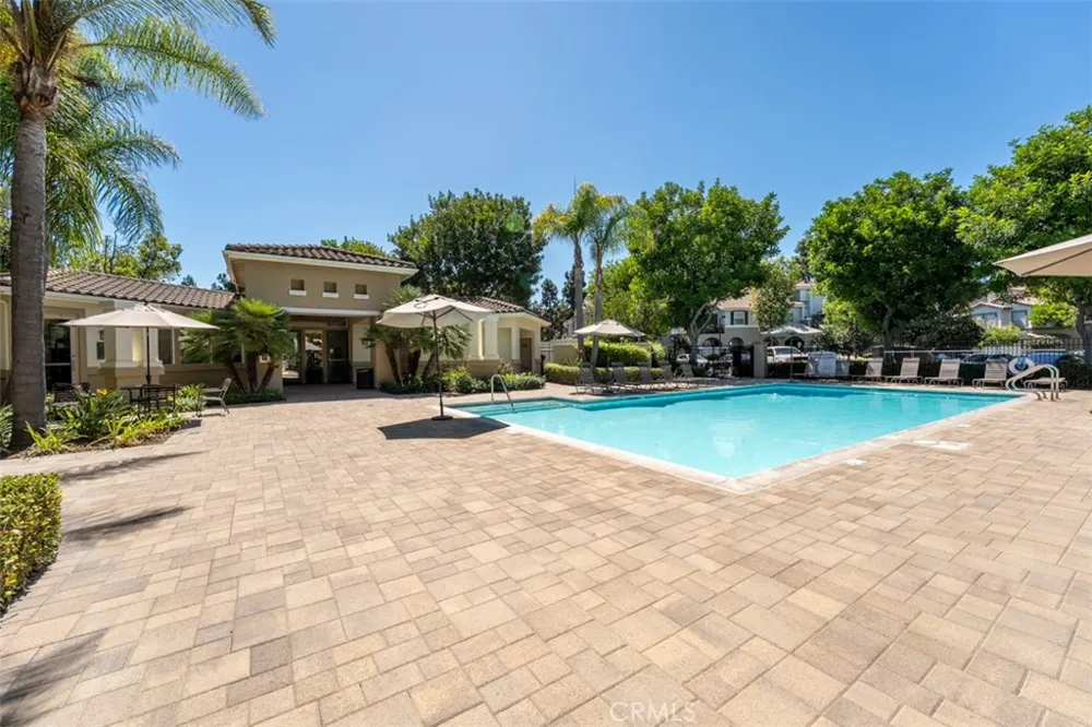 306 Birch Grove Irvine, CA 92618