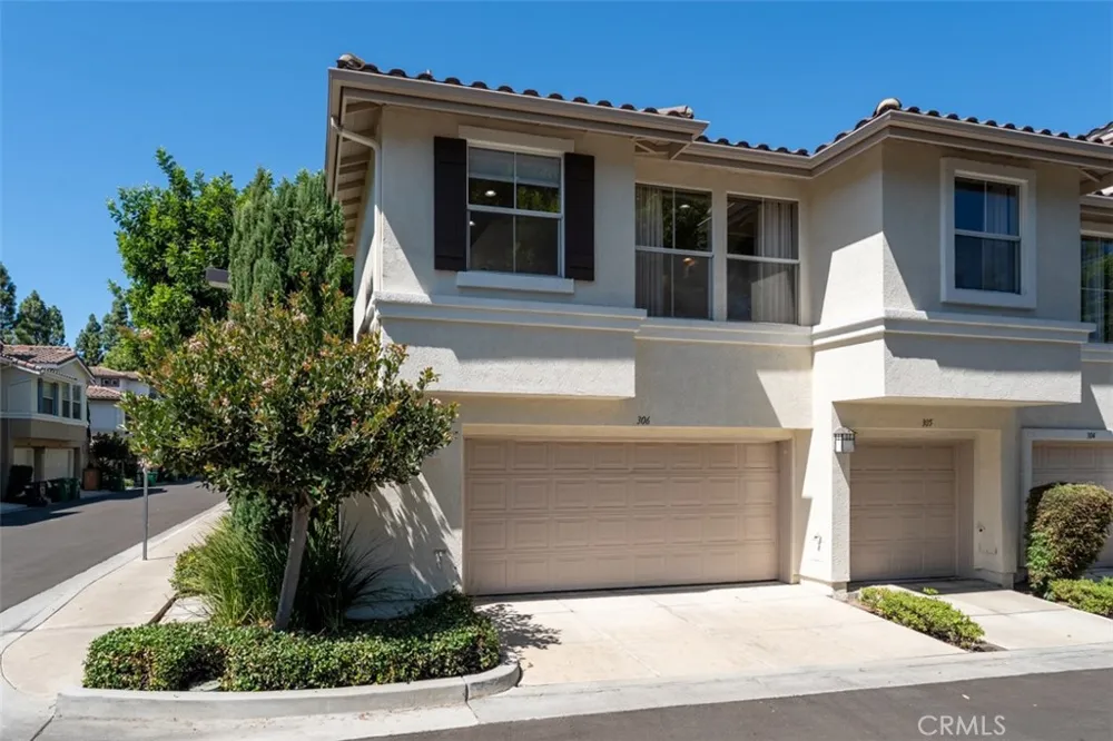 306 Birch Grove Irvine, CA 92618