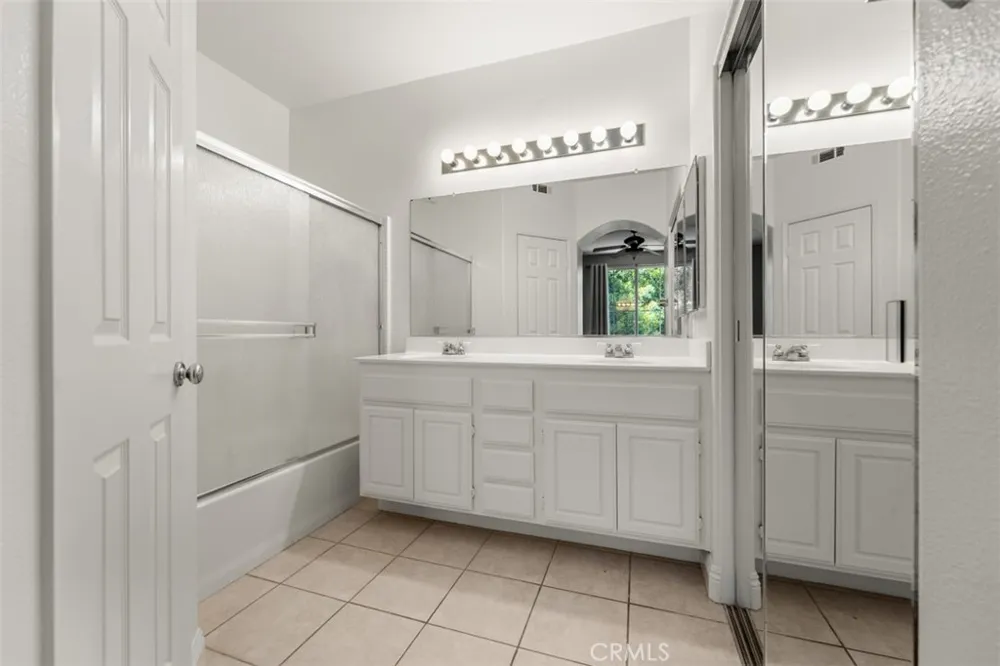 306 Birch Grove Irvine, CA 92618
