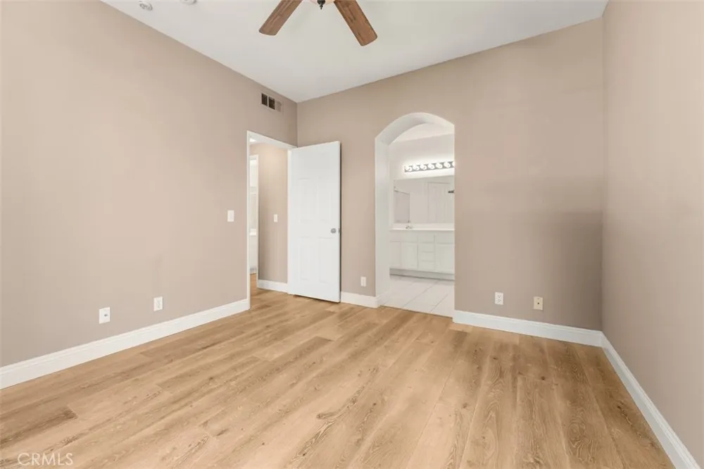 306 Birch Grove Irvine, CA 92618