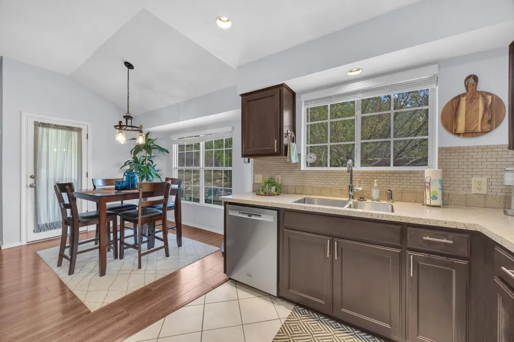 8300 Red Willow Drive Austin, TX 78736