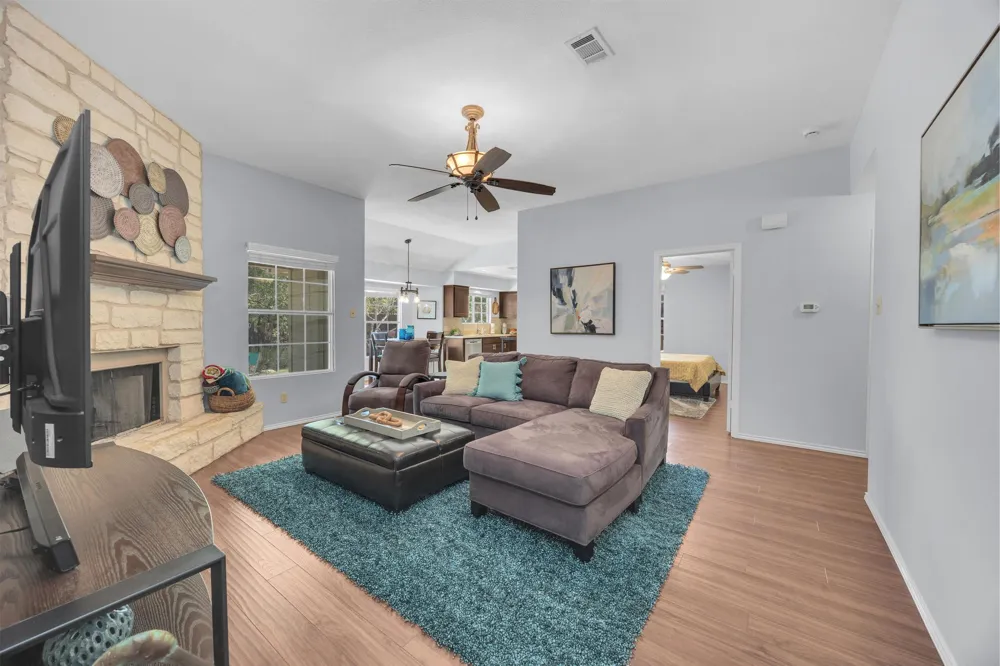 8300 Red Willow Drive Austin, TX 78736