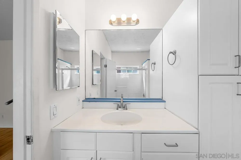 1124 Fresno Street #2 San Diego, CA 92110