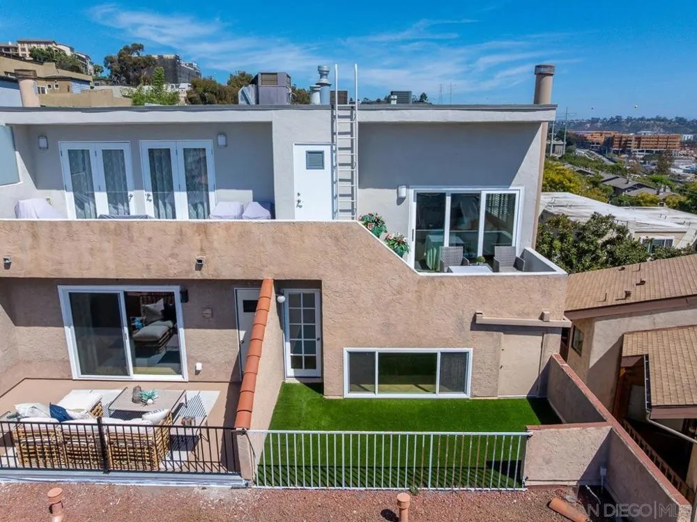 1124 Fresno Street #2 San Diego, CA 92110