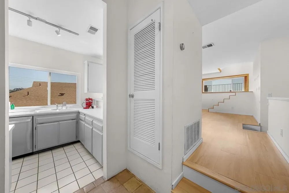 1124 Fresno Street #2 San Diego, CA 92110