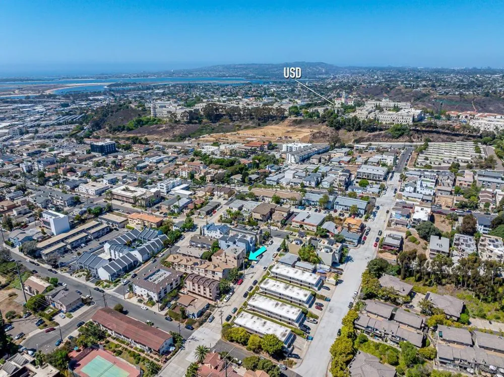 1124 Fresno Street #2 San Diego, CA 92110