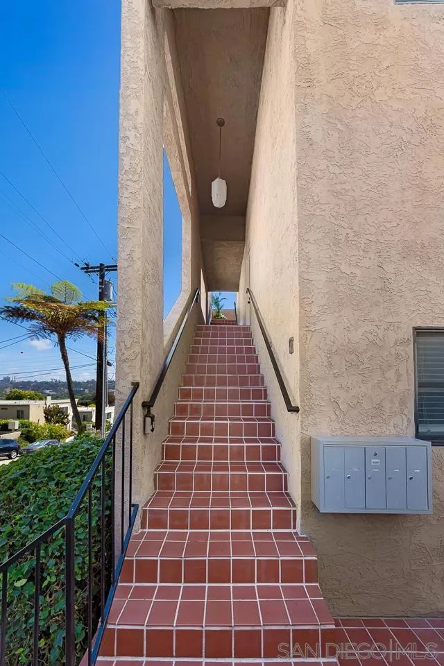 1124 Fresno Street #2 San Diego, CA 92110