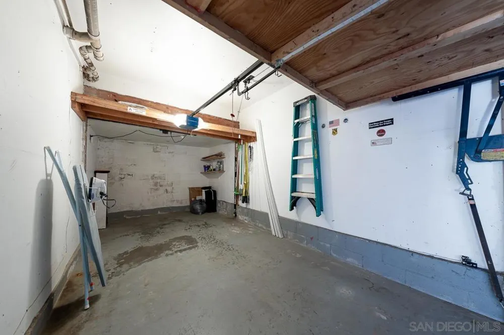 1124 Fresno Street #2 San Diego, CA 92110