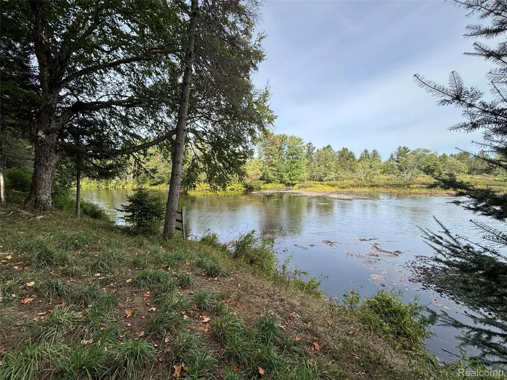 6906 Magpie Lane Republic Township, MI 49879