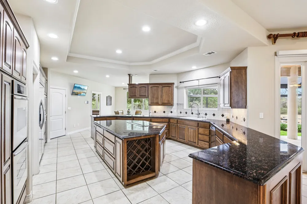 101 Flint Rock Trail Spicewood, TX 78669