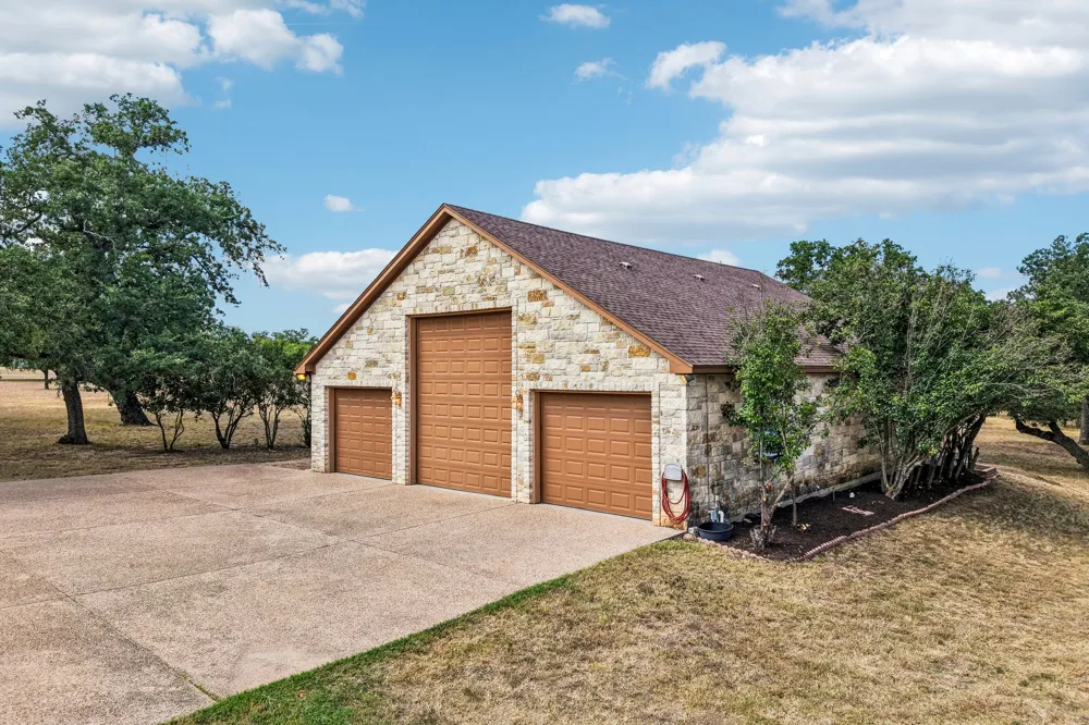 101 Flint Rock Trail Spicewood, TX 78669