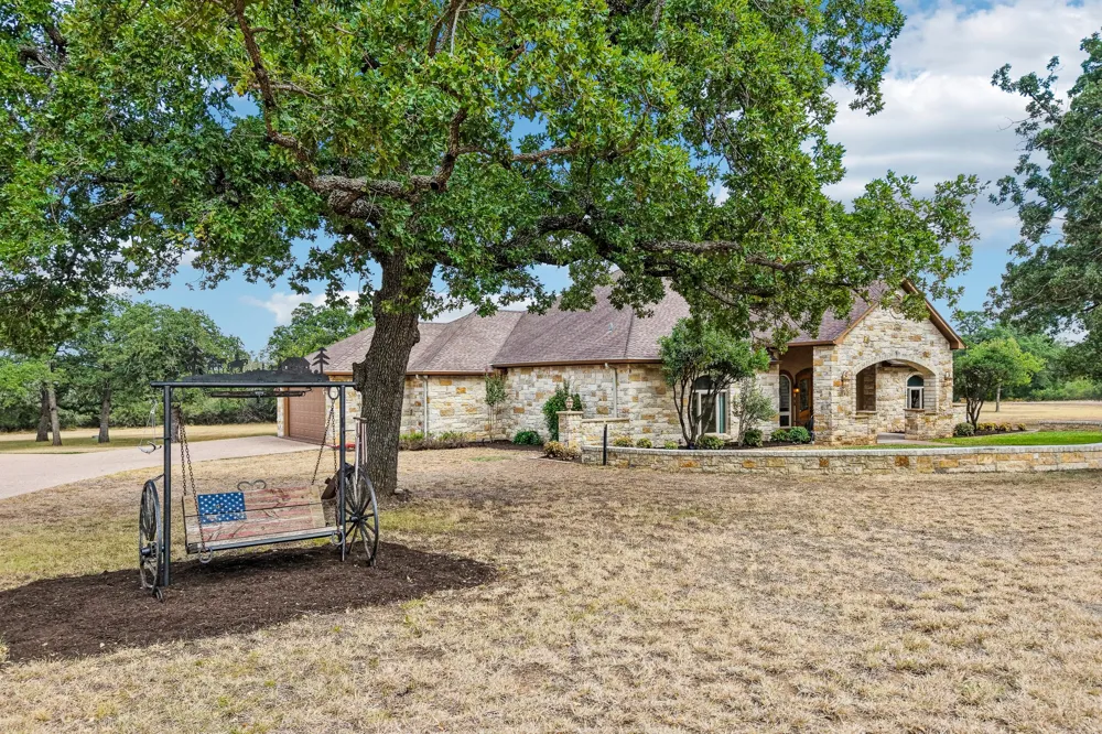 101 Flint Rock Trail Spicewood, TX 78669