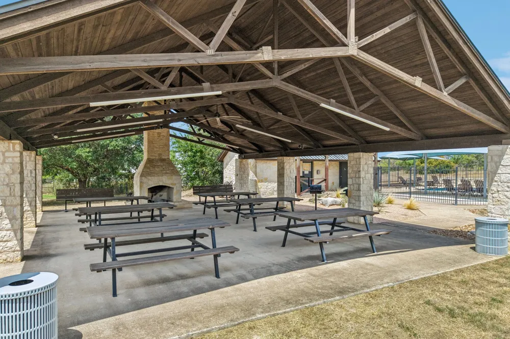 101 Flint Rock Trail Spicewood, TX 78669