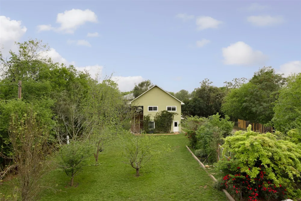 1917 Miles Avenue Austin, TX 78745