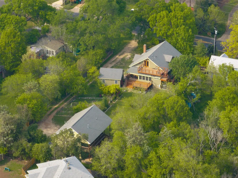 1917 Miles Avenue Austin, TX 78745