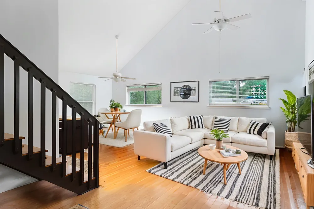 1917 Miles Avenue Austin, TX 78745