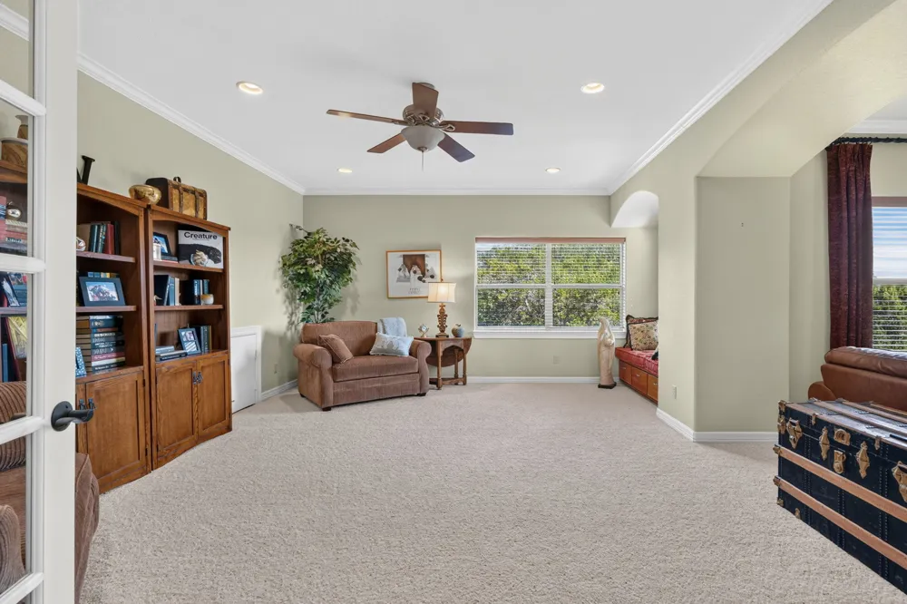 16 Swiftwater Trail The Hills, TX 78738