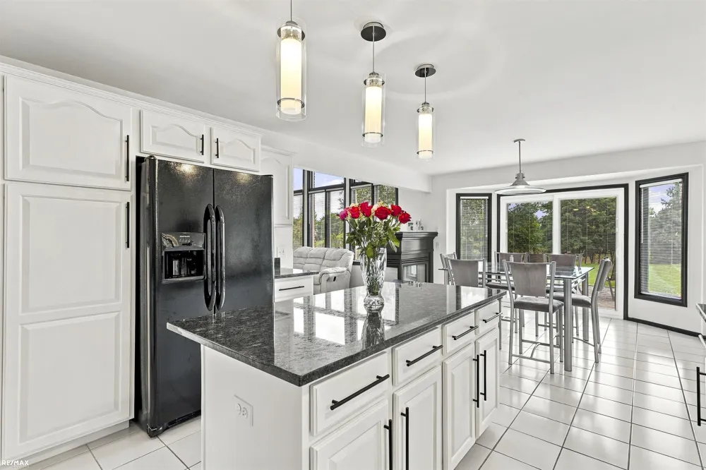 47042 Willingham Way Shelby Charter Township, MI 48315