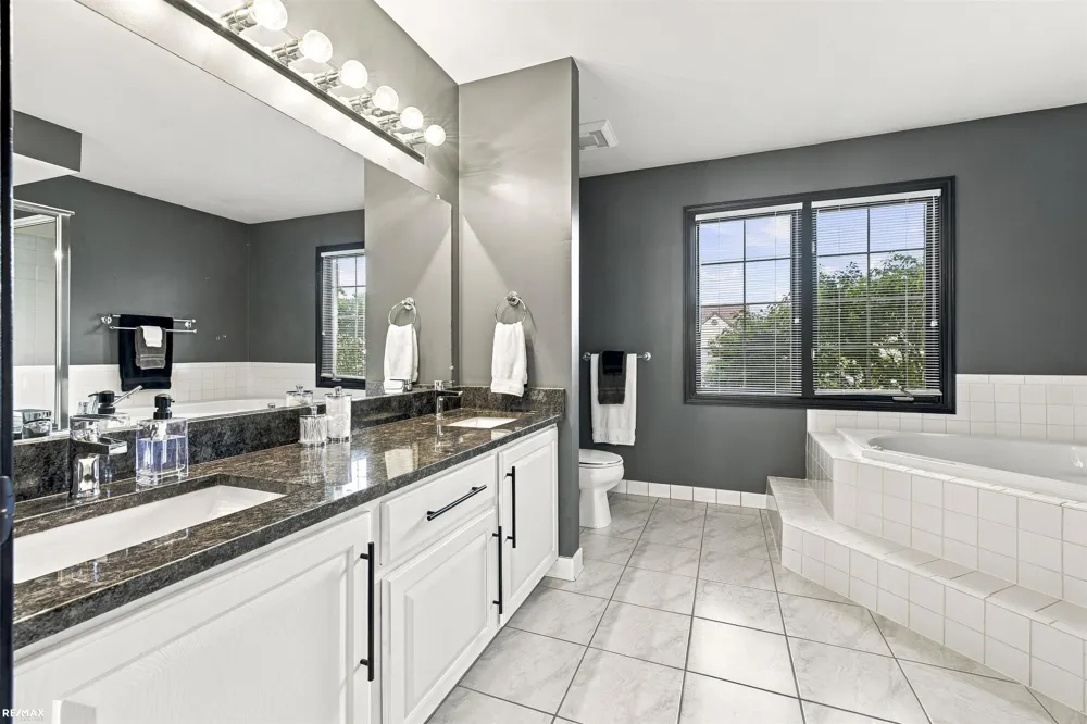 47042 Willingham Way Shelby Charter Township, MI 48315